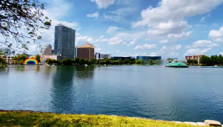 Best Downtowns in Florida: 17 Charming City Centers Worth Exploring